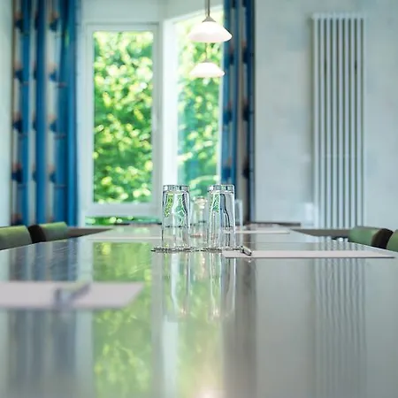 フォンタナ ヴィスバーデン ホテル 3*